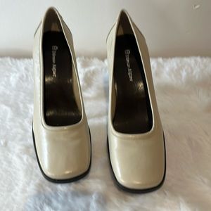 Women’s Etienne Aigner leather taupe & brown pumps 2 inch heel SZ 6.5 M